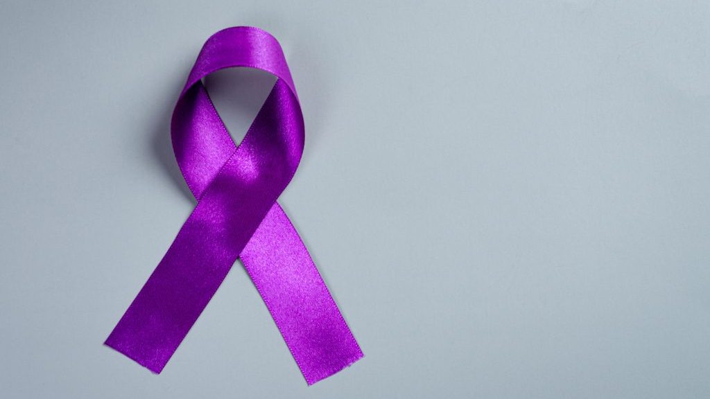 Fevereiro Roxo intensifica alerta sobre lúpus e a necessidade de diagnóstico e tratamento adequados